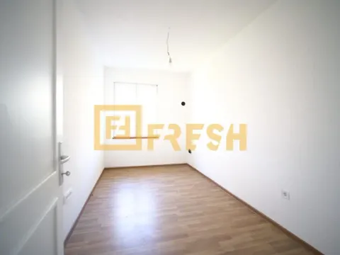 Prodaja, dvosoban stan, 83m², Šušanj, Bar - image 7