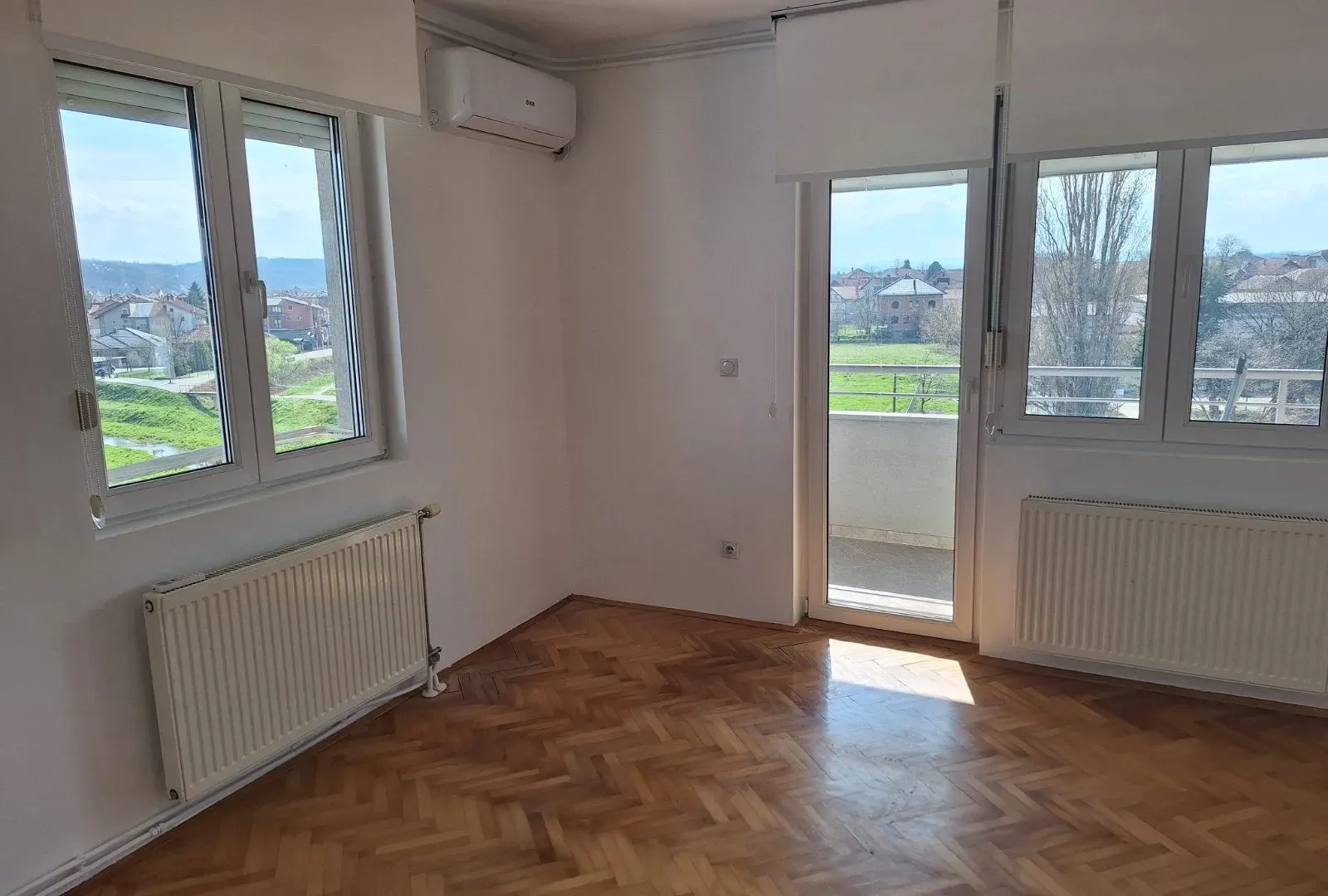 Izdavanje, dvosoban stan, 61m², Aqua park, Jagodina