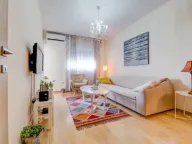 Izdavanje, jednosoban stan, 52m², City Kvart, Podgorica - image 1