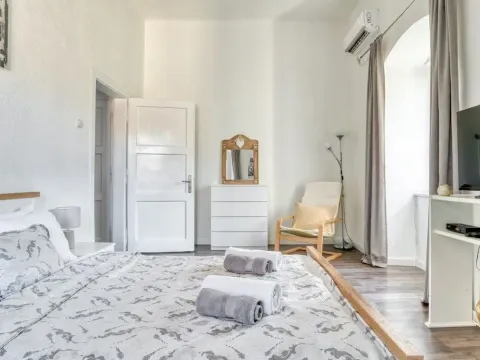 Sale, one bedroom apartment, 42m², Stari Grad Kotor, Kotor - image 7