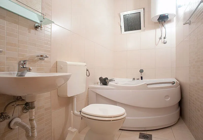 Prodaja, ugostiteljski objekat, 1723m², Buljarica, Budva
