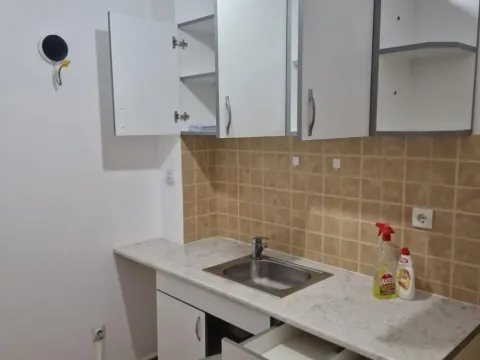 Rent, two bedroom apartment, 52m², Zeleno Brdo, Zvezdara Sve Podlokacije - image 3