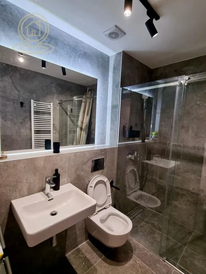 Prodaja, trosoban stan, 82m², Novi Beograd Blok 67, Novi Beograd Sve Podlokacije