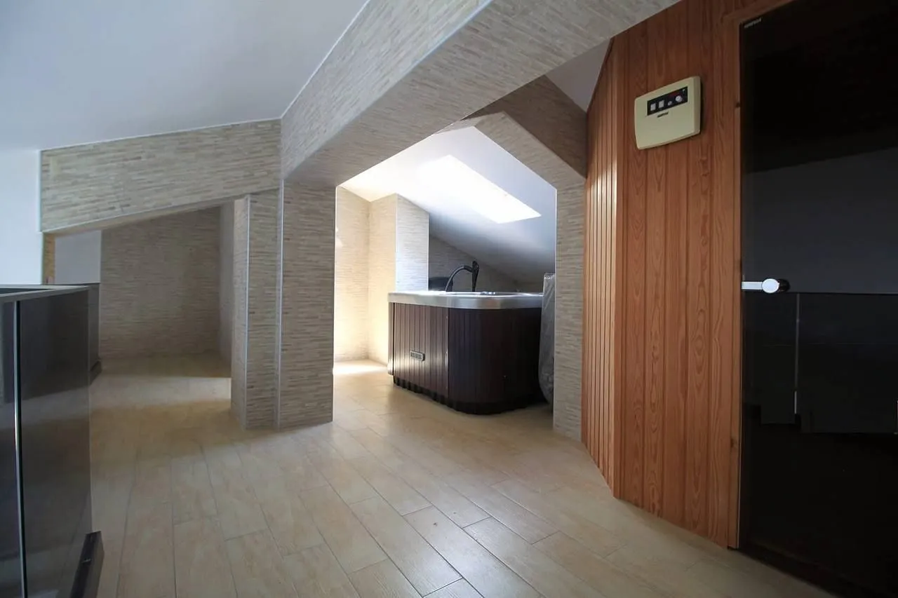 Prodaja, trosoban stan, 112m², Topla, Herceg Novi