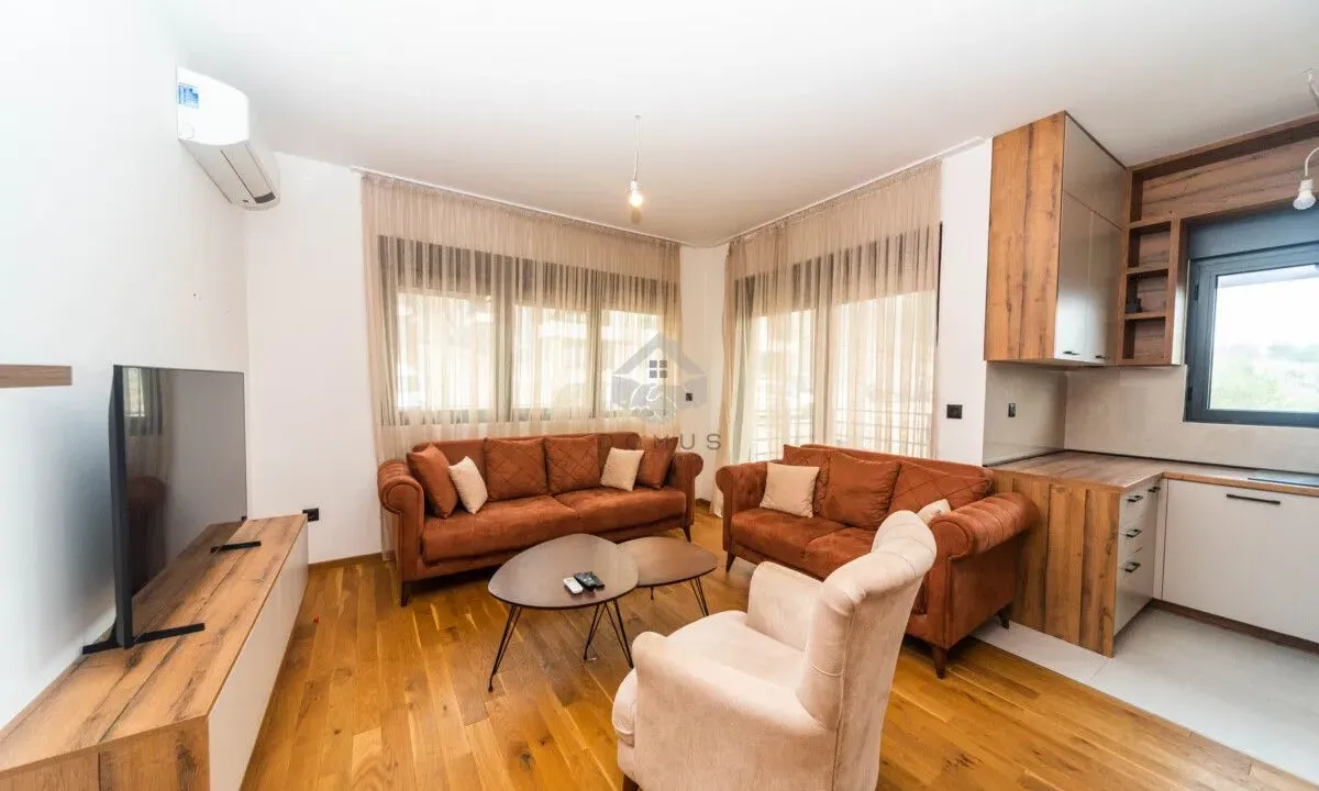 Izdavanje, jednosoban stan, 47m², Gorica C, Podgorica