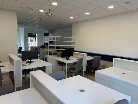 Rent, office space, 98m², Stari Aerodrom, Podgorica - image 1