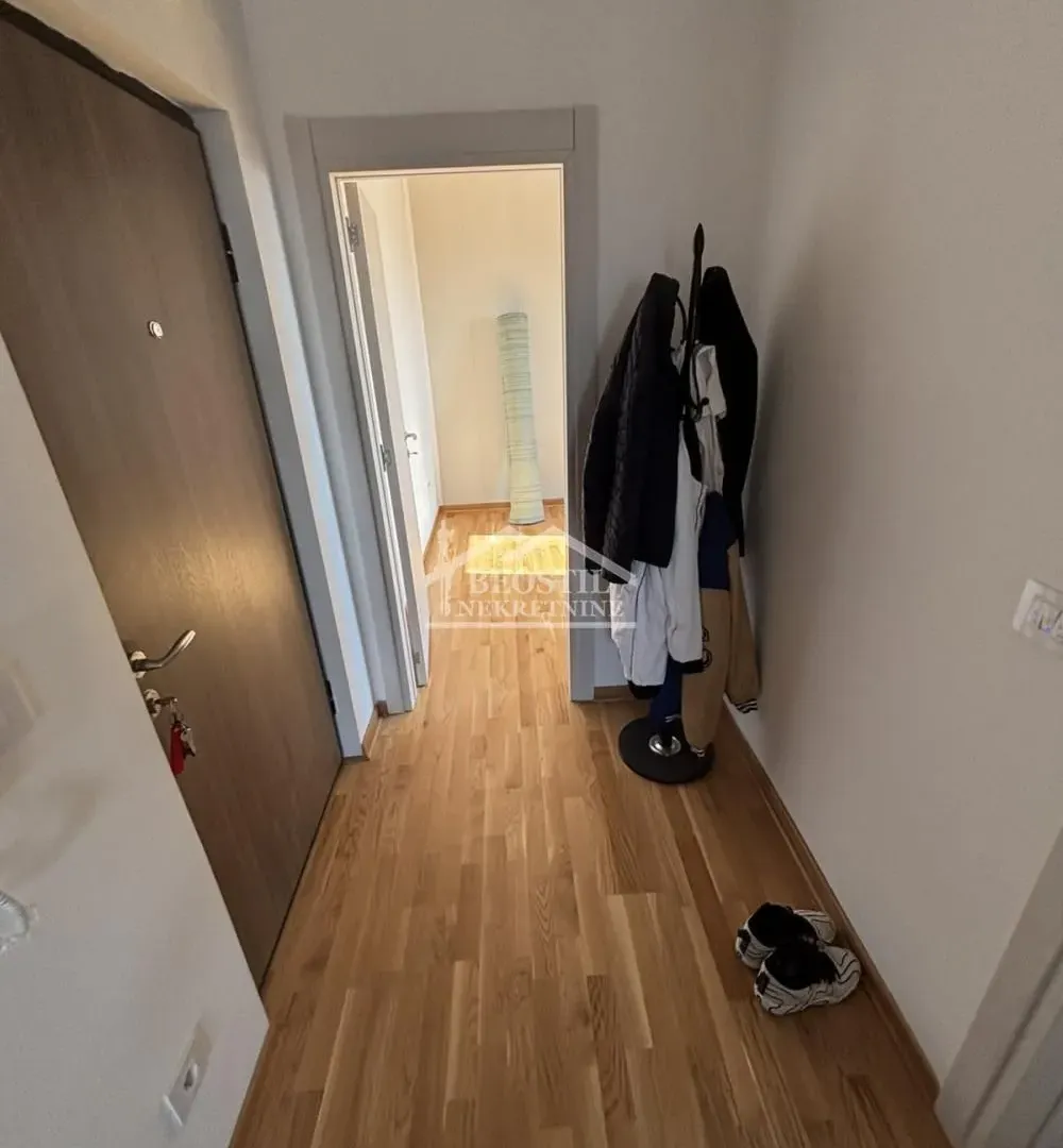 Prodaja, jednosoban stan, 43m², Centar, Stara Pazova