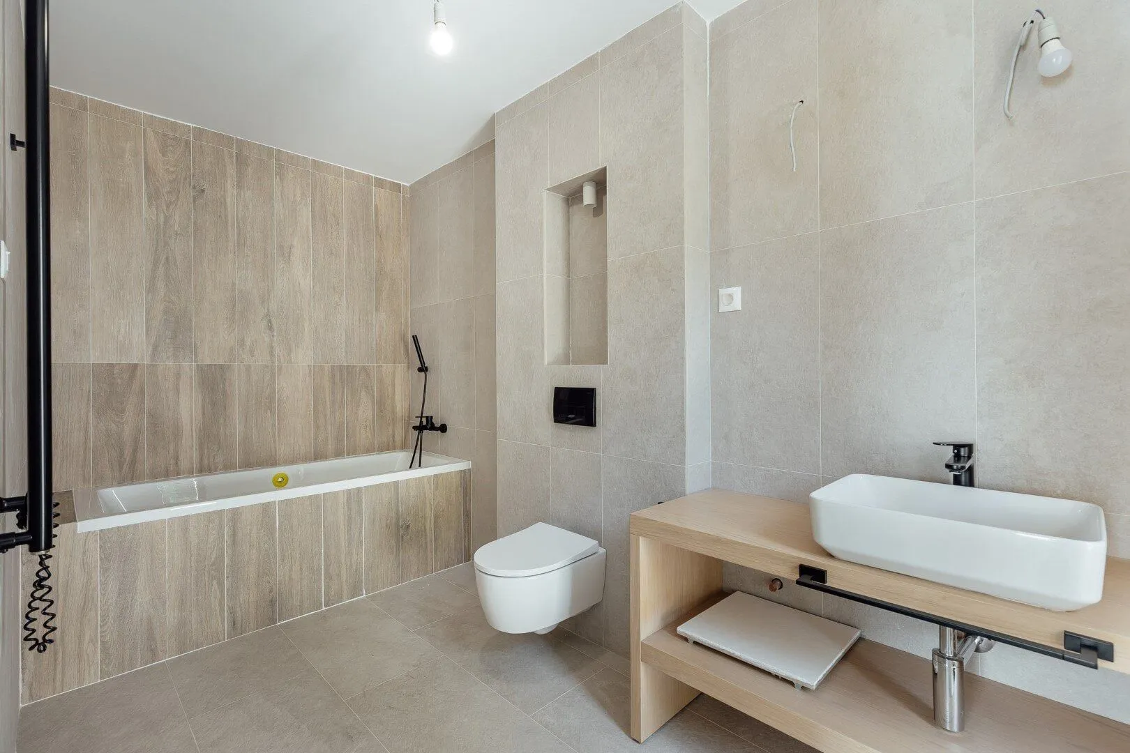 Sale, house, 250m², Blizikuće, Budva