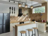 Izdavanje, kuća, 200m², Petrovaradin, Novi Sad - image 8