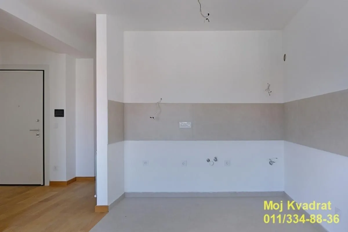 Prodaja, dvosoban stan, 67m², Đeram Pijaca, Beograd