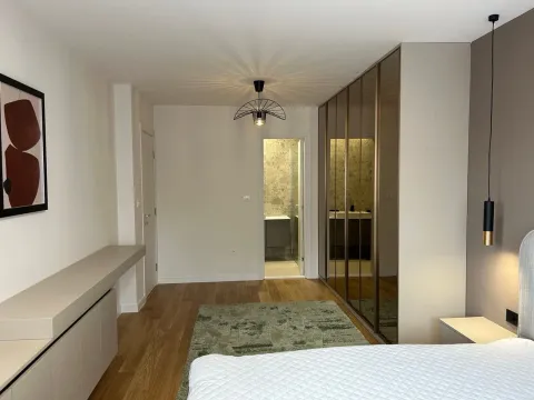 Izdavanje, trosoban stan, 108m², Central Point, Podgorica - image 11