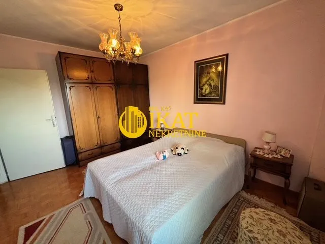 Prodaja, dvosoban stan, 75m², Zemun Kej, Zemun Sve Podlokacije