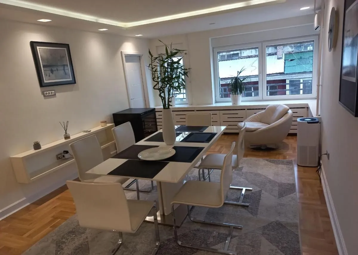 Rent, apartment, 180m², Stari Grad, Beograd