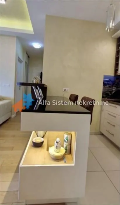 Sale, three bedroom apartment, 96m², Novi Beograd Blok 67, Novi Beograd Sve Podlokacije