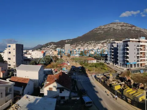 Prodaja, dvosoban stan, 60m², Bar, Crna Gora