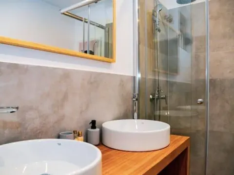 Sale, three bedroom apartment, 120m², Kavač, Kotor - image 7