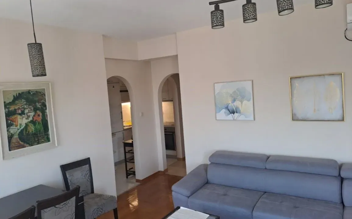 Izdavanje, dvosoban stan, 65m², Zabjelo, Podgorica