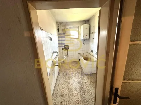 Sale, house, 252m², Batajnica, Beograd - image 7