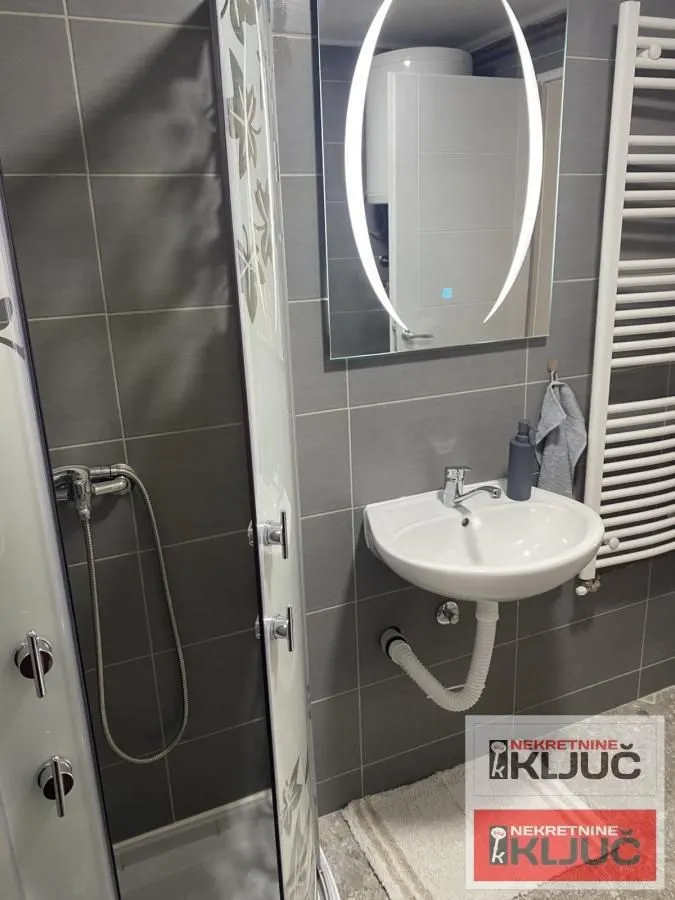 Izdavanje, dvosoban stan, 60m², Telep, Novi Sad Sve Podlokacije