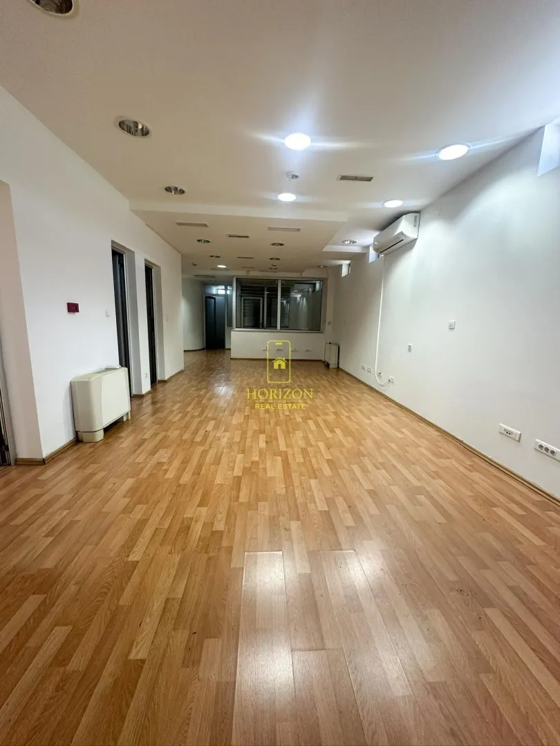 Rent, office space, 150m², Momišići, Podgorica