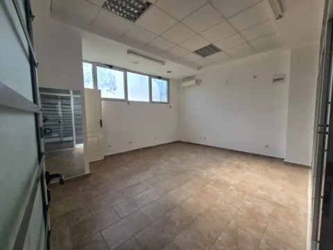 Prodaja, poslovni prostor, 24m², Pobrežje, Podgorica - image 5
