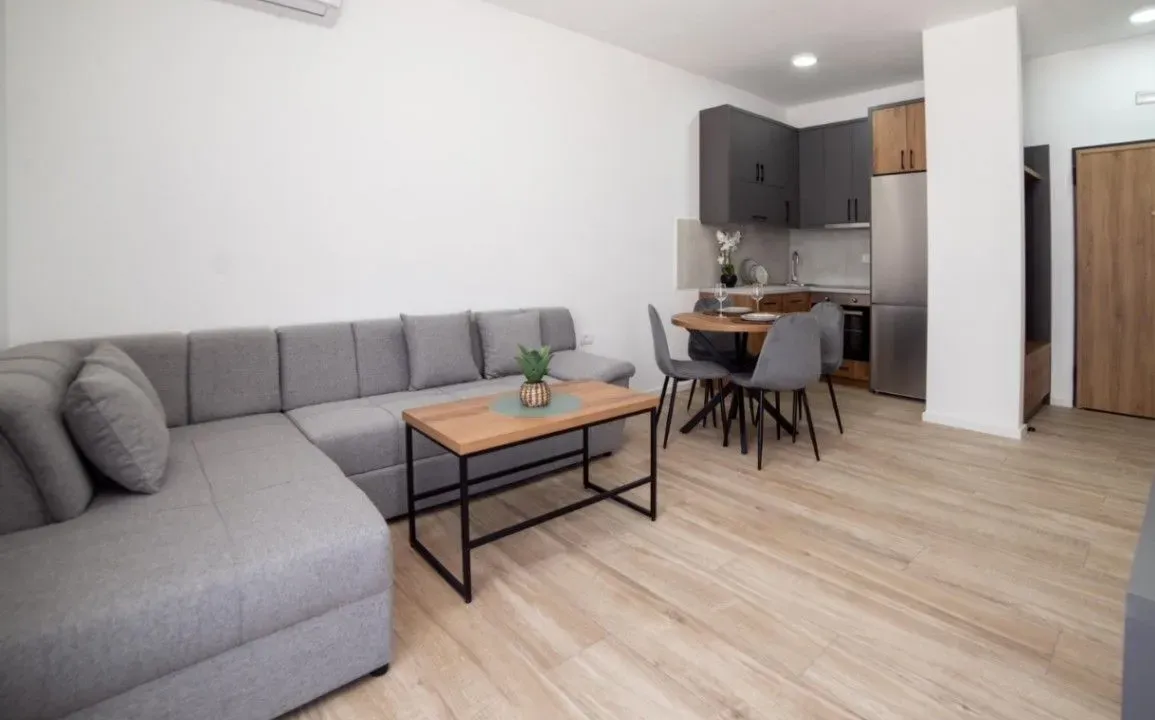 Rent, one bedroom apartment, 41m², Ulcinj, Crna Gora
