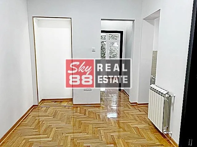 Prodaja, dvosoban stan, 50m², Vračar Sve Podlokacije, Beograd