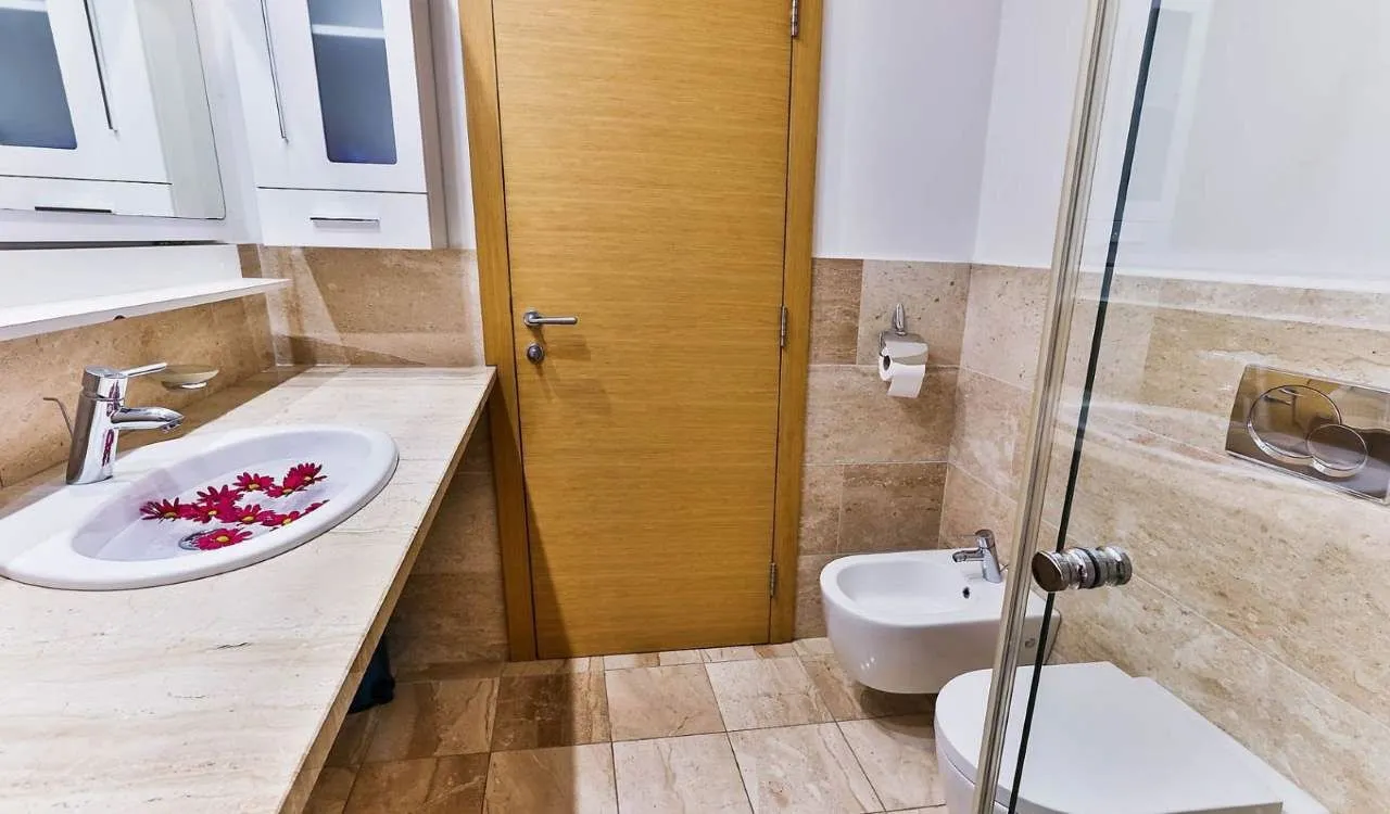 Prodaja, dvosoban stan, 85m², Rozino, Budva