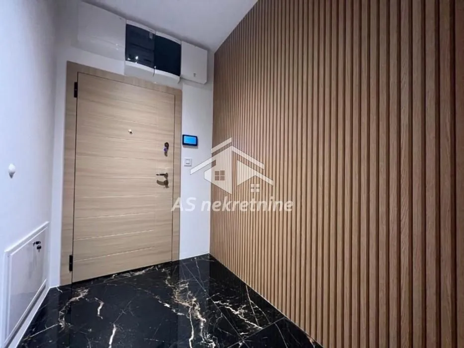 Prodaja, četvorosoban stan, 88m², Južni Bulevar, Vračar Sve Podlokacije
