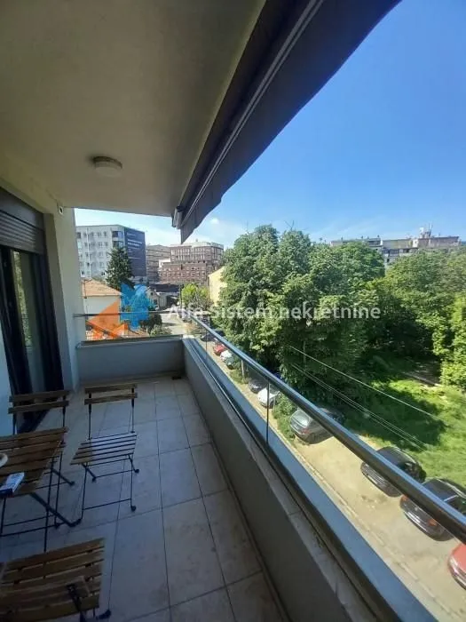 Rent, four bedroom apartment, 95m², Voždovac Sve Podlokacije, Beograd