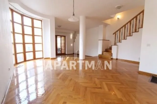 Rent, house, 250m², Savski Venac, Beograd