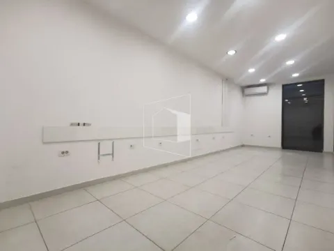 Rent, office space, 68m², Vezirov Most, Podgorica - image 4
