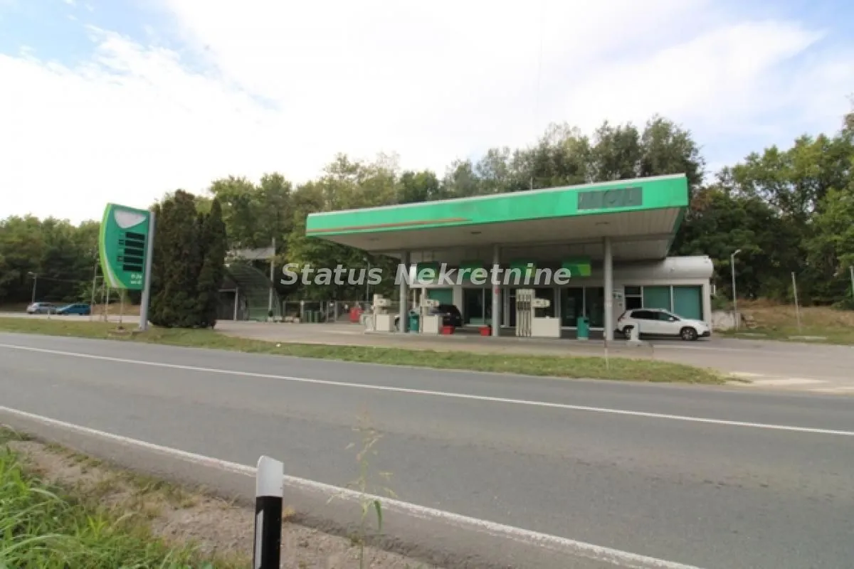 Exterior view of a gas station by the road.
