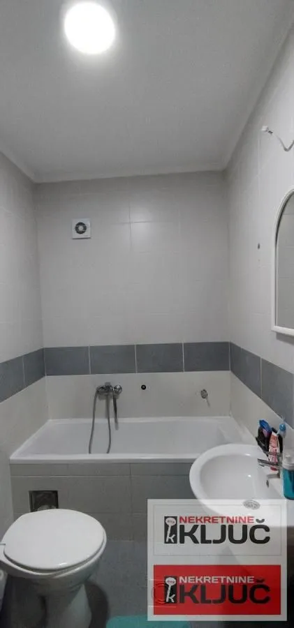 Prodaja, dvosoban stan, 39m², Petrovaradin, Novi Sad