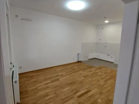 Izdavanje, jednosoban stan, 41m², Liman 4, Novi Sad Sve Podlokacije - image 3