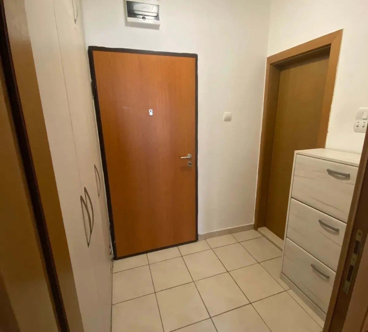 Rent, studio apartment, 28m², Blok 9, Podgorica