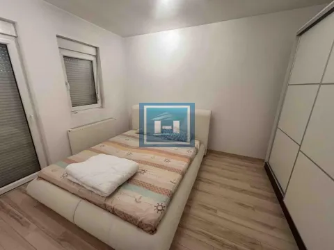 Rent, three bedroom apartment, 79m², Centar, Jagodina - image 5