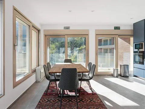 Prodaja, dvosoban stan, 156m², Kotor, Crna Gora - image 5