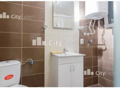 Izdavanje, trosoban stan, 70m², Vračar Centar, Vračar Sve Podlokacije - image 6