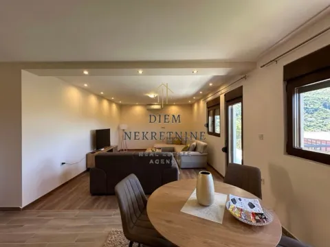 Izdavanje, kuća, 85m², Lastva Grbaljska, Kotor - image 3