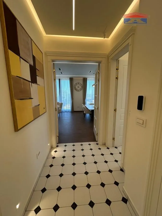 Izdavanje, četvorosoban stan, 120m², Sremska Kamenica, Petrovaradin