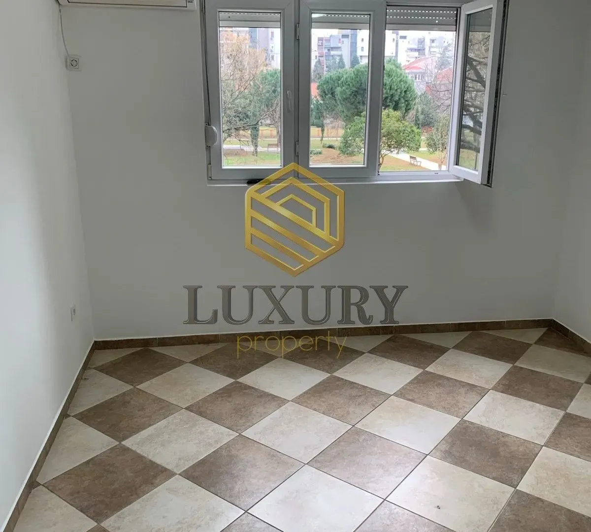 Rent, two bedroom apartment, 65m², Blok 5, Podgorica