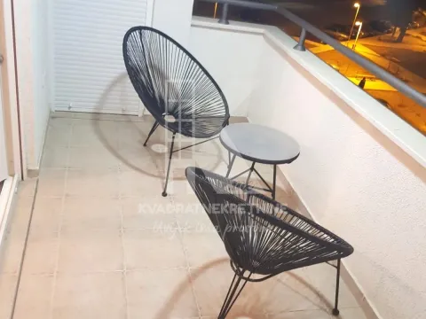 Izdavanje, dvosoban stan, 70m², Donja Gorica, Podgorica - image 14