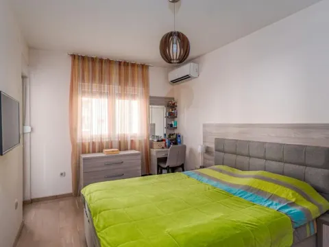 Sale, two bedroom apartment, 72m², City Kvart, Podgorica - image 11