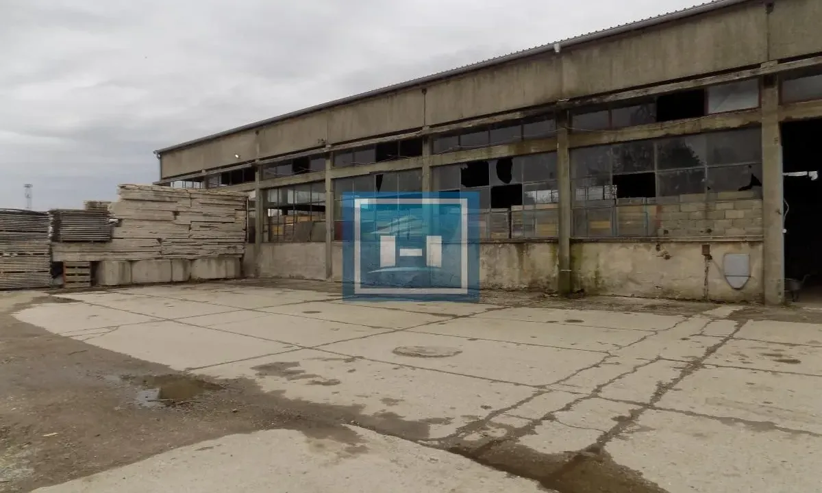 Sale, office space, 1180m², Žabare, Paraćin