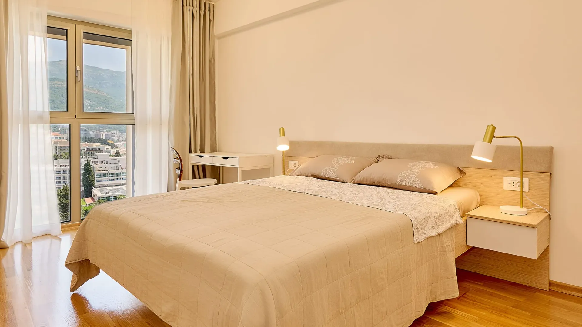 Rent, two bedroom apartment, 50m², Bečići, Budva