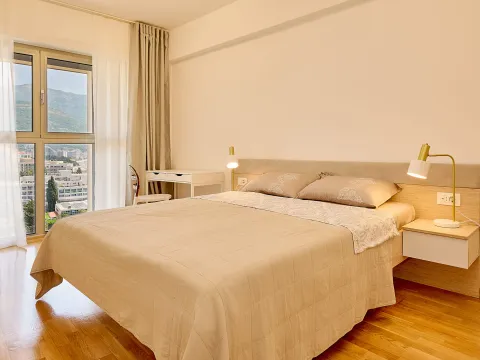 Rent, two bedroom apartment, 50m², Bečići, Budva - image 17