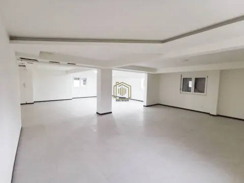 Izdavanje, poslovni prostor, 150m², Podgorica, Crna Gora - image 14