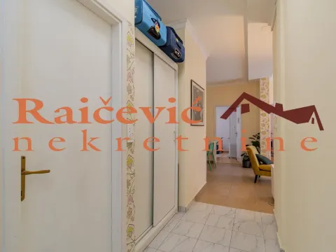 Prodaja, trosoban stan, 79m², Stari Grad, Beograd - image 19