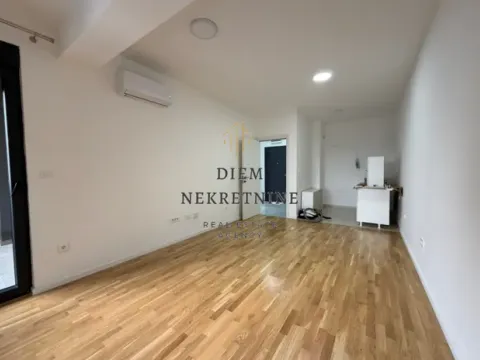 Rent, one bedroom apartment, 47m², Stari Aerodrom, Podgorica - image 6